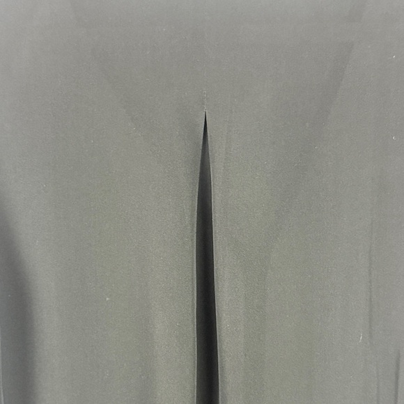 Elie Tahari 100% Silk Elegant Black White Black & Gray V-Neck Blouse Size Medium - Picture 13 of 13